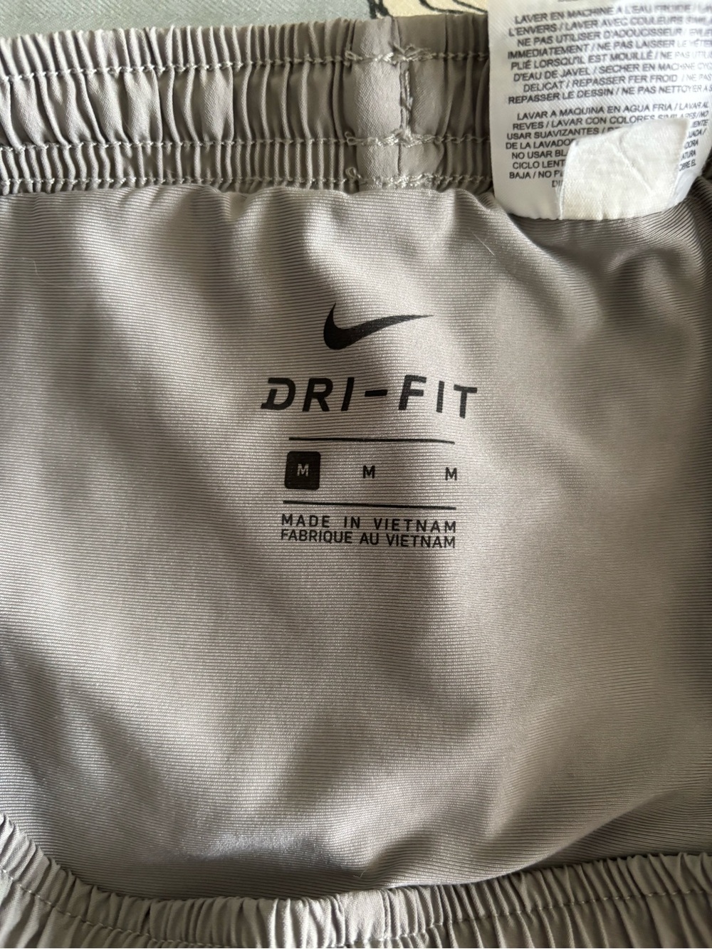 Nike Men’s Gray Athletic Shorts with Black Side Panels - Picture 2 of 6